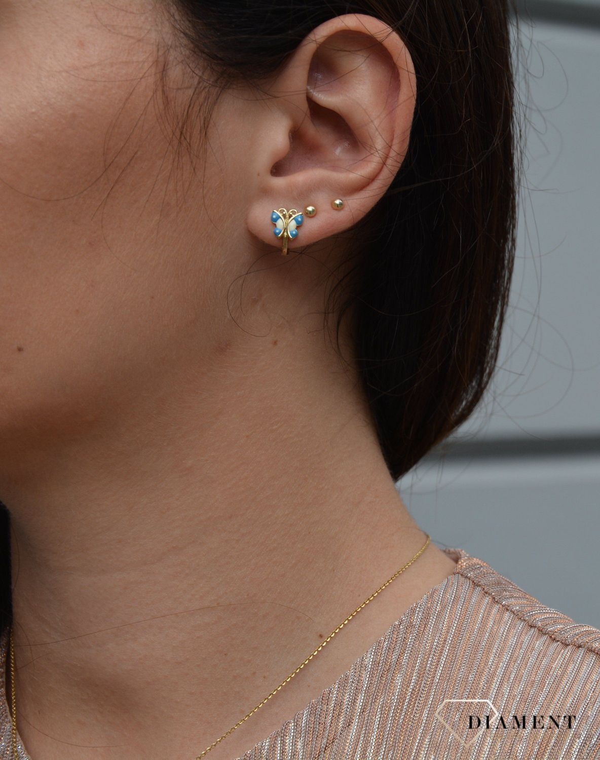 Złote kolczyki 333 niebieskie motylki z emalią.jpg